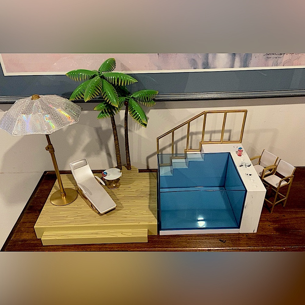 Colour Changing Pool |Rainbow High Doll Play Set| WORKING! 
MGA, Toys, Dollhouse